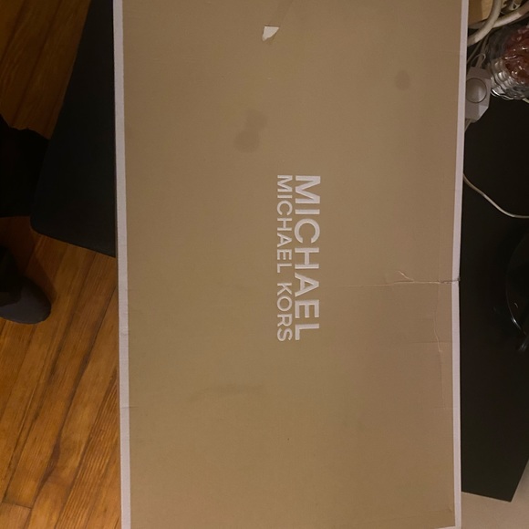 MK boots - Picture 2 of 3